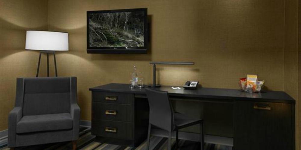 Calgary Inn Interior Image