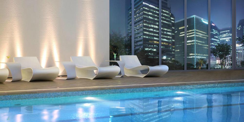 Seoul Inn Pool Image